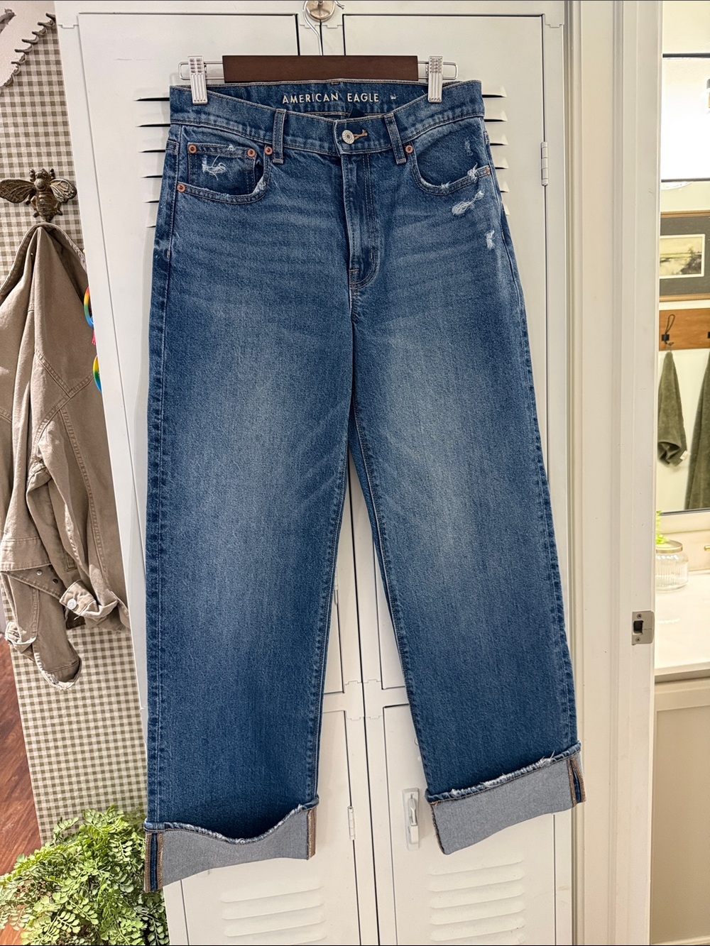 American Eagle Outfitters Wide-Leg Boyfriend Jeans in Blue Wash